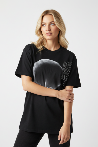 ARTEMIS II – Blonde, arms crossed